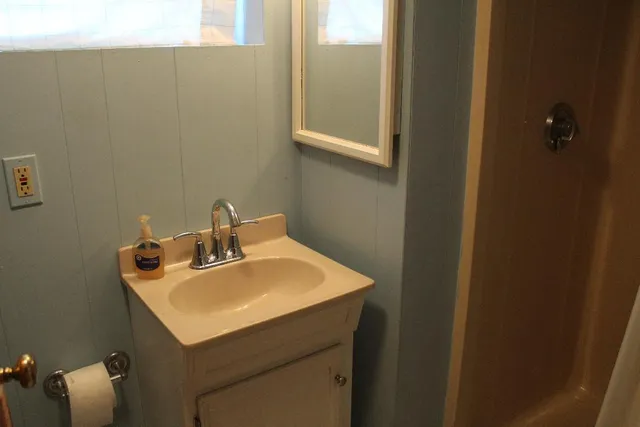 $545,000 | 18 Elmwood Avenue, South Portland, ME 04106