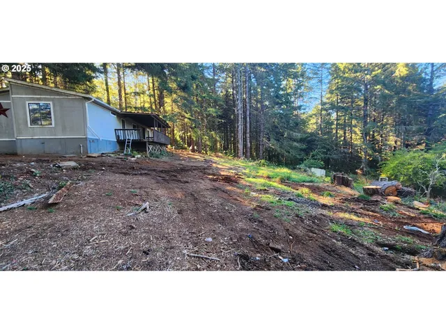 a view of a yard with porch
