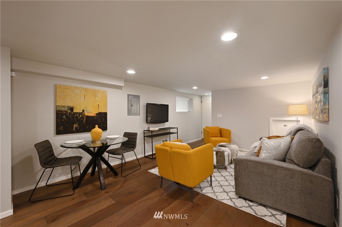 719 North 48th Street Seattle, WA 98103 - Photo 16 of 30