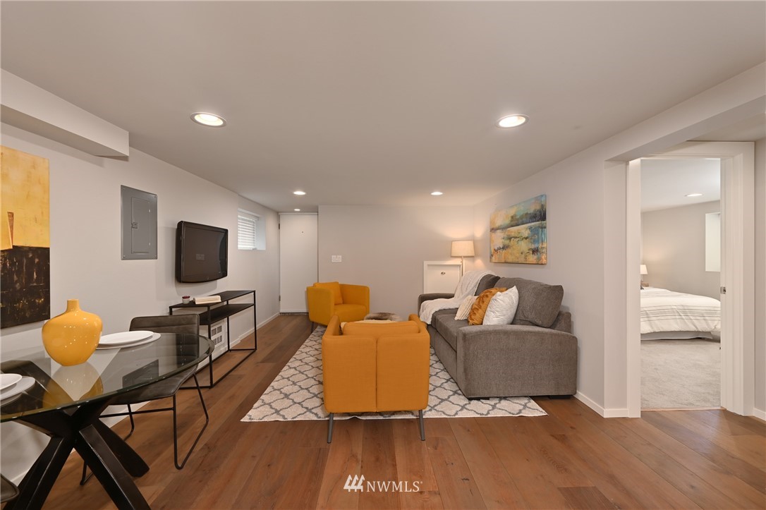 719 North 48th Street Seattle, WA 98103 - Photo 17 of 30