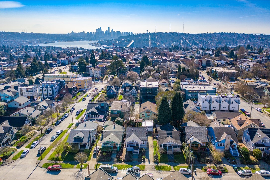 719 North 48th Street Seattle, WA 98103 - Photo 29 of 30