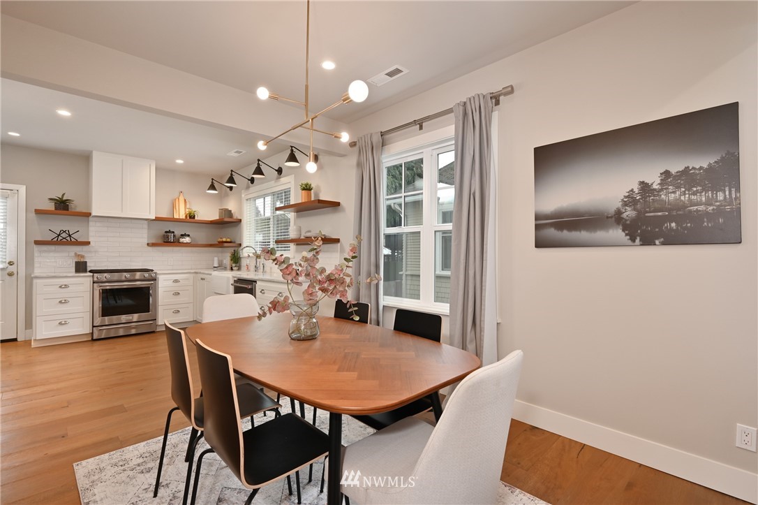 719 North 48th Street Seattle, WA 98103 - Photo 8 of 30