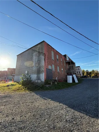$189,000 | 148 Madison Street, Oneida, NY 13421