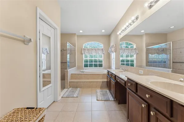$850,000 | 5925 Jefferson Park Drive, Tampa, FL 33625