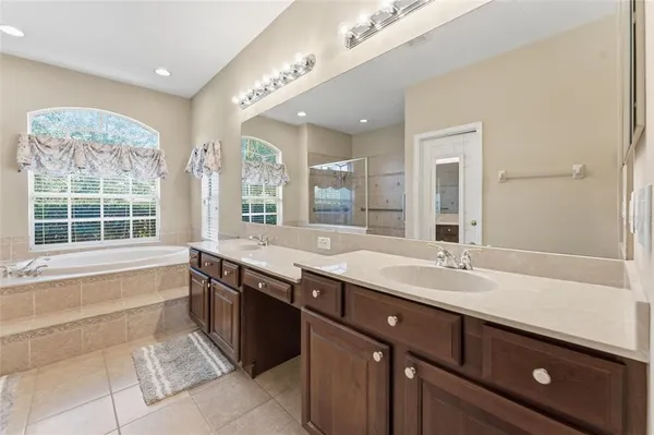 $850,000 | 5925 Jefferson Park Drive, Tampa, FL 33625