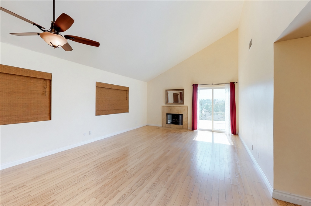 2707 Ledgetop Place Spring Valley, CA 91977 - Photo 3 of 18 Gallery Image 3
