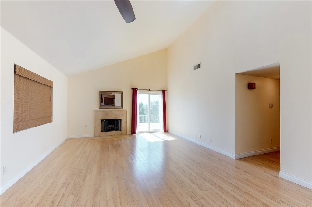 2707 Ledgetop Place Spring Valley, CA 91977 - Photo 4 of 18 Gallery Image 4