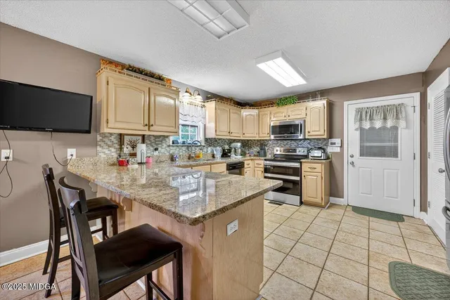 $385,000 | 191 Henry Drive, Gray, GA 31032