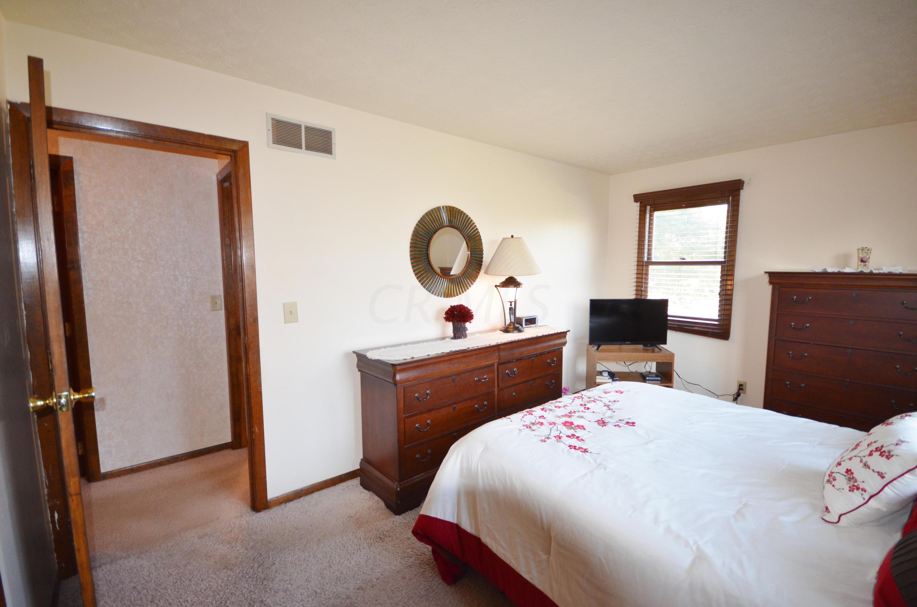 6741 Johnson Road Galloway, OH 43119 - Photo 21 of 37