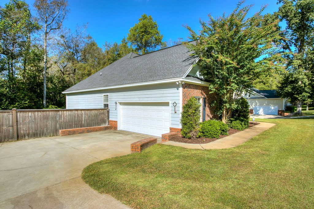 1020 Seabrook Road Sumter, SC 29154 - Photo 4 of 44 Gallery Image 4