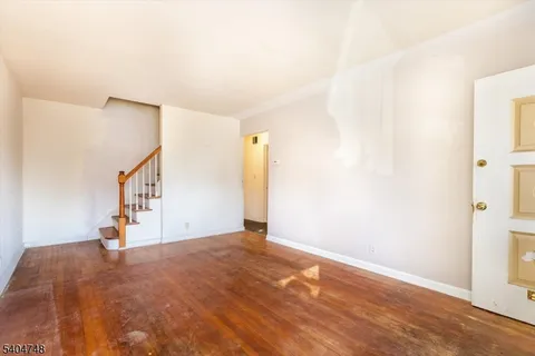 $350,000 | 70 Kierstead Avenue, Nutley, NJ 07110