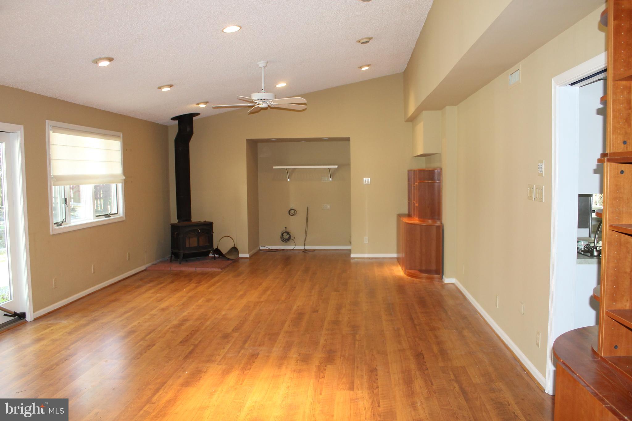 40 Buttonwood Road Stratford, NJ 08084 - Photo 8 of 40 Family Room