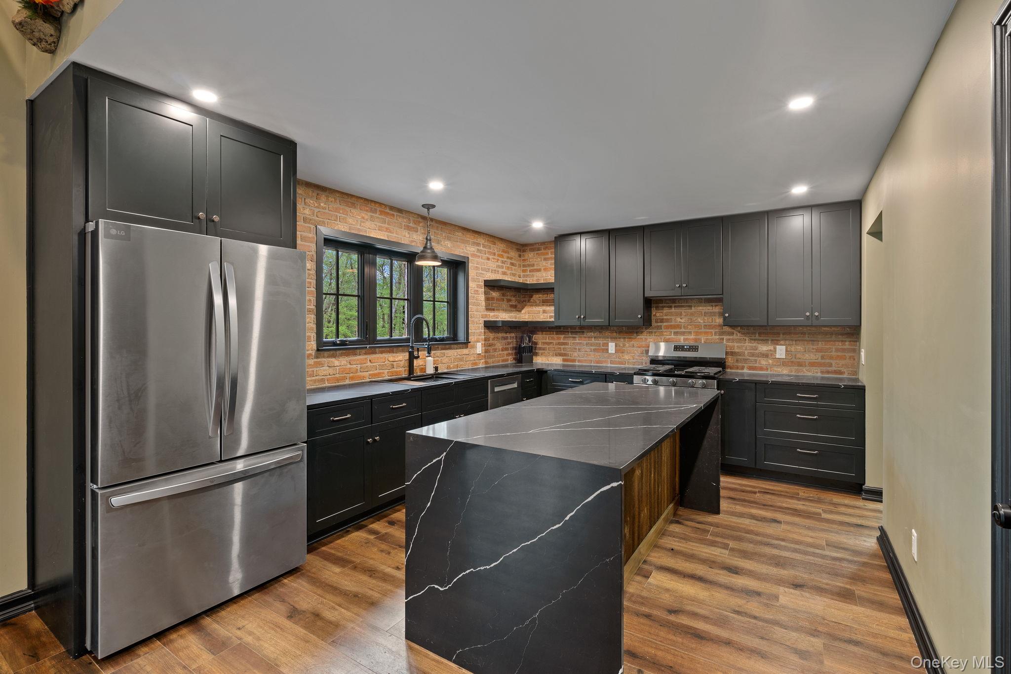 660 South Plank Road Newburgh, NY 12550 - Photo 3 of 50 Gallery Image 3