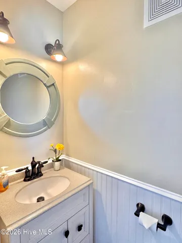 $450,000 | 8801 Reed Drive, Unit 208N, Emerald Isle, NC 28594