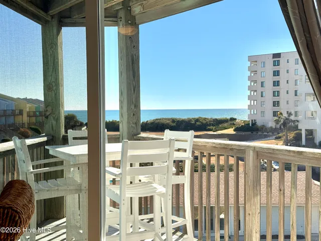 $450,000 | 8801 Reed Drive, Unit 208N, Emerald Isle, NC 28594