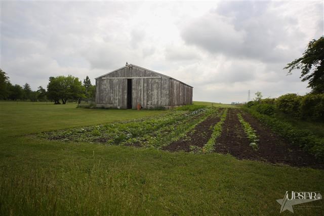 4215 South Warren Road Huntington, IN 46750 - Photo 7 of 22 Gallery Image 7