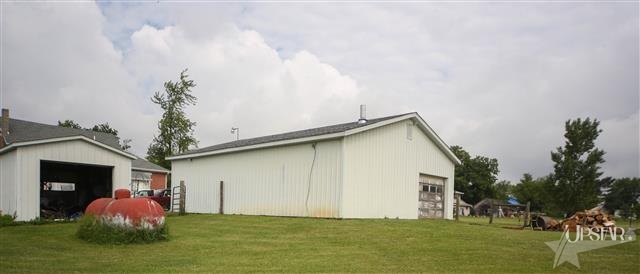 4215 South Warren Road Huntington, IN 46750 - Photo 8 of 22 Gallery Image 8