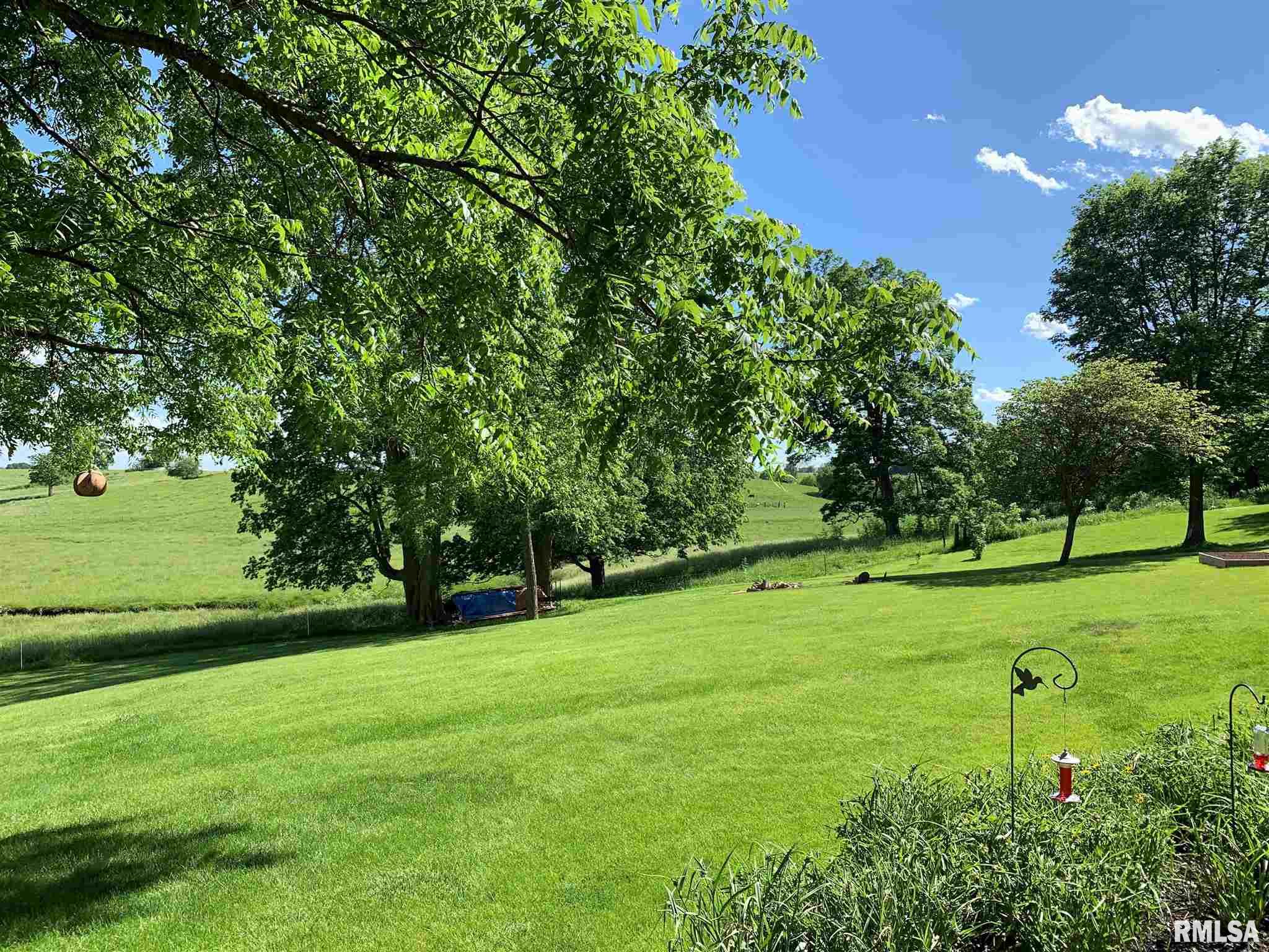 24613 Indian Point Avenue Athens, IL 62613 - Photo 6 of 50 Gallery Image 6