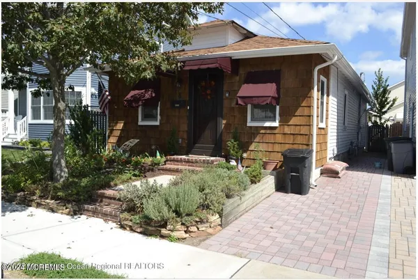 $825,000 | 1808 Pine Terrace, Lake Como, NJ 07719