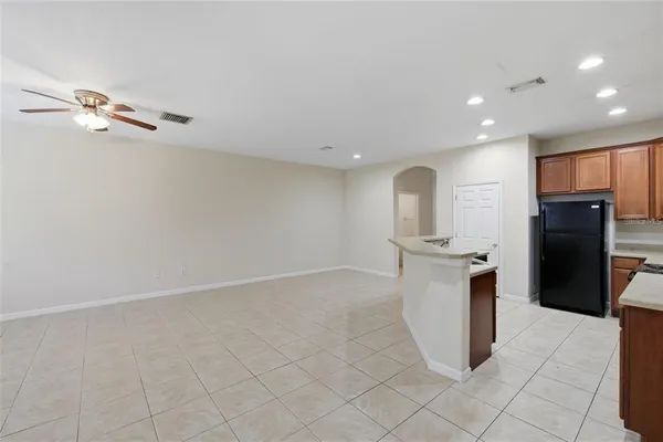 $2,095 | 3914 Silverlake Way, Wesley Chapel, FL 33544