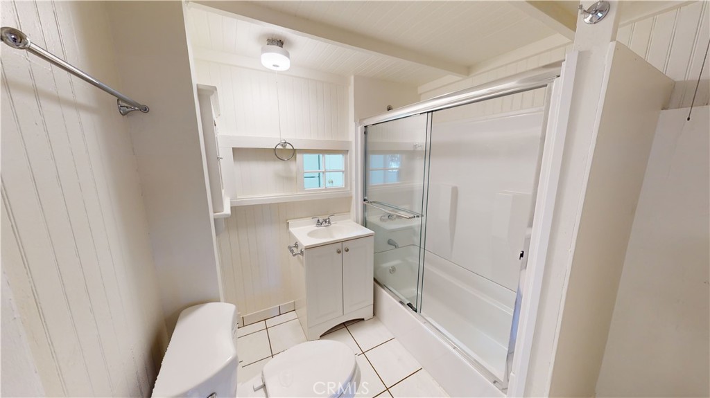 542 North Madison Avenue Pasadena, CA 91101 - Photo 16 of 27 a bathroom with a shower and sink