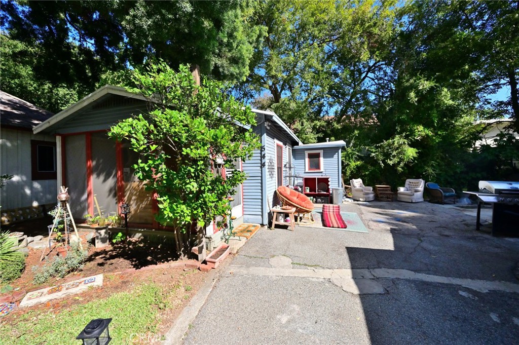 542 North Madison Avenue Pasadena, CA 91101 - Photo 8 of 27 a view of house with outdoor seating
