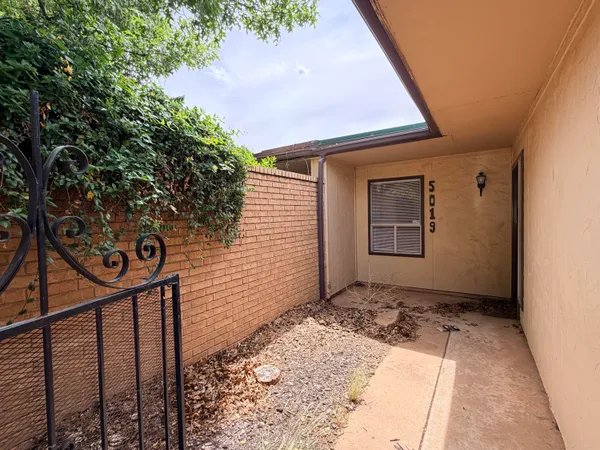 $1,700 | 5019 27th Street, Lubbock, TX 79407