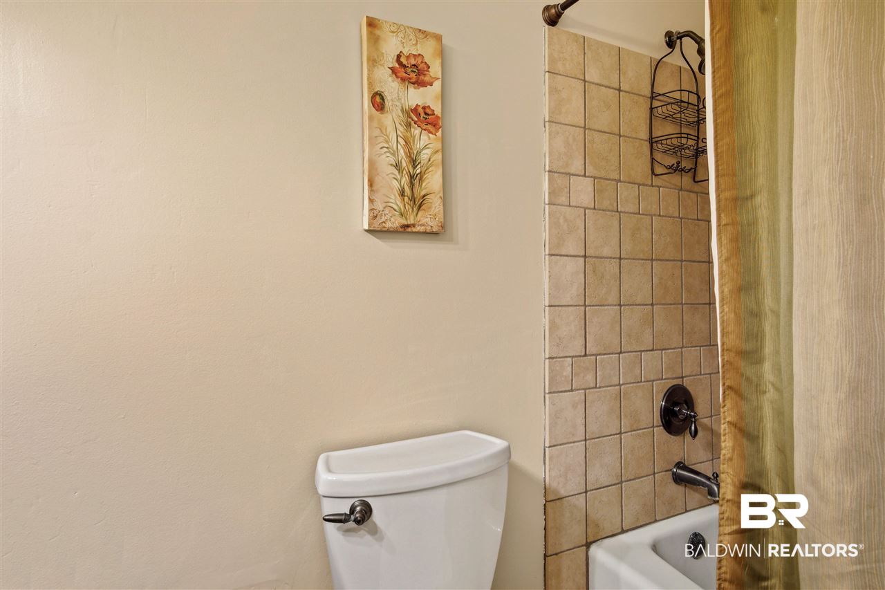 6681 David Drive South Theodore, AL 36582 - Photo 25 of 31 Bathroom 2