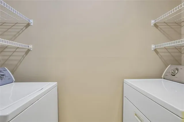 $140,000 | 518 Barrington Hills Drive, Atlanta, GA 30350