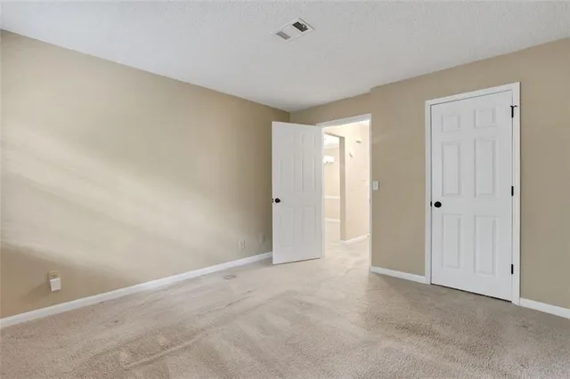 $140,000 | 518 Barrington Hills Drive, Atlanta, GA 30350