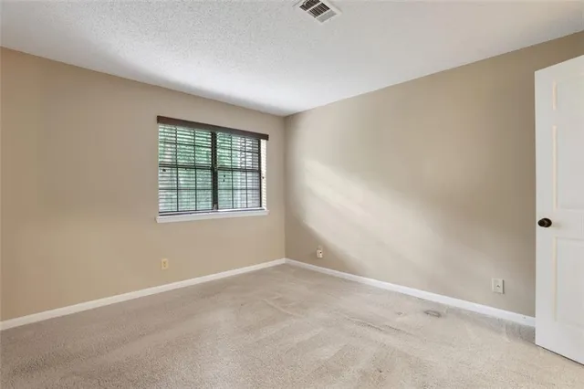$140,000 | 518 Barrington Hills Drive, Atlanta, GA 30350