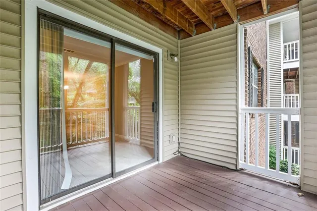 $140,000 | 518 Barrington Hills Drive, Atlanta, GA 30350