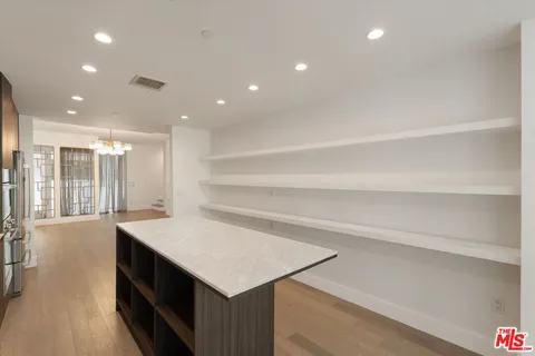 $1,398,000 | 1345 Havenhurst Drive, Unit 4, West Hollywood, CA 90046