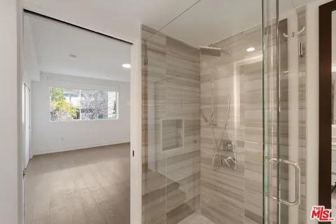 $1,398,000 | 1345 Havenhurst Drive, Unit 4, West Hollywood, CA 90046