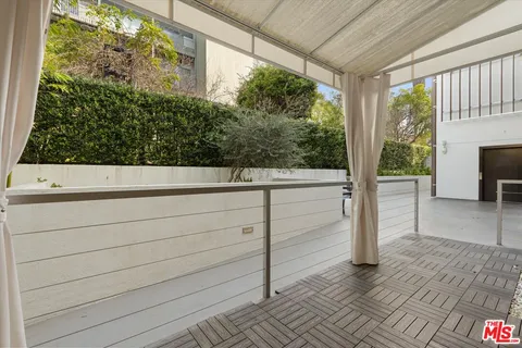 $1,398,000 | 1345 Havenhurst Drive, Unit 4, West Hollywood, CA 90046