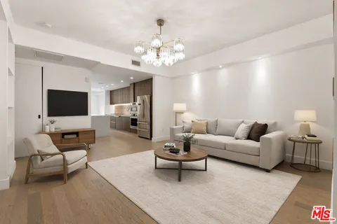 $1,398,000 | 1345 Havenhurst Drive, Unit 4, West Hollywood, CA 90046