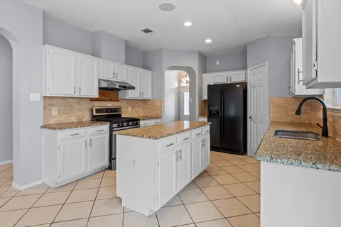 $375,000 | 1402 Highland Drive, Cedar Park, TX 78613