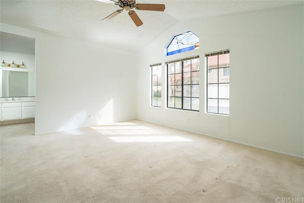 26226 Rainbow Glen Drive Newhall, CA 91321 - Photo 19 of 34