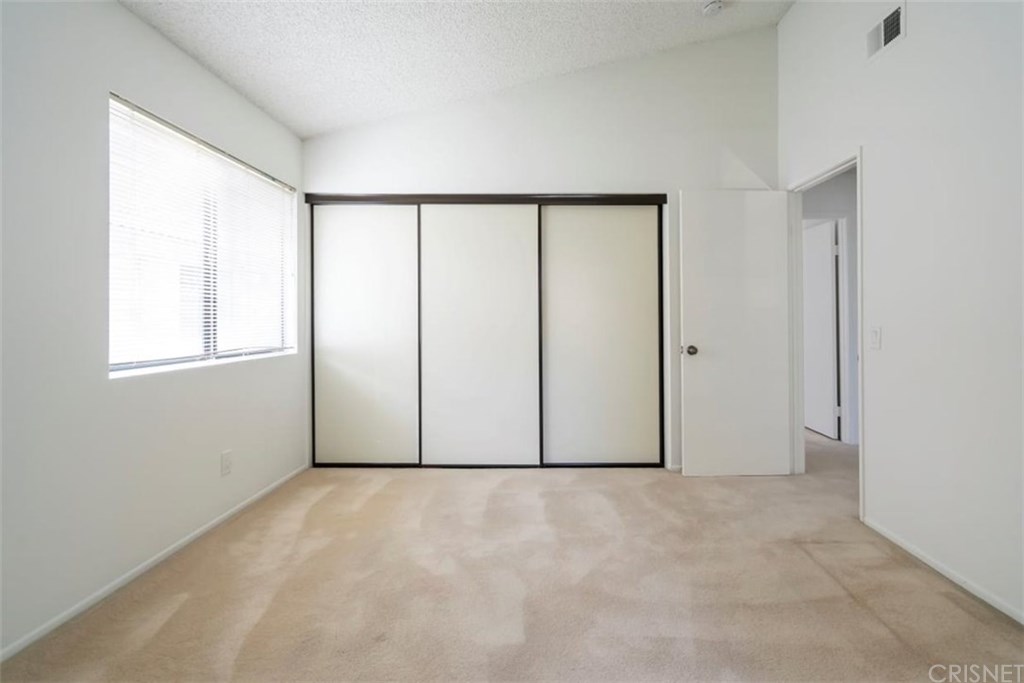 26226 Rainbow Glen Drive Newhall, CA 91321 - Photo 21 of 34