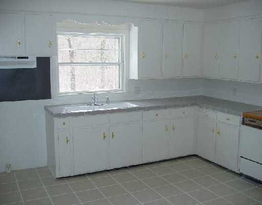 935 Knotty Oak Road Coventry, RI 02816 - Photo 4 of 5 Other.