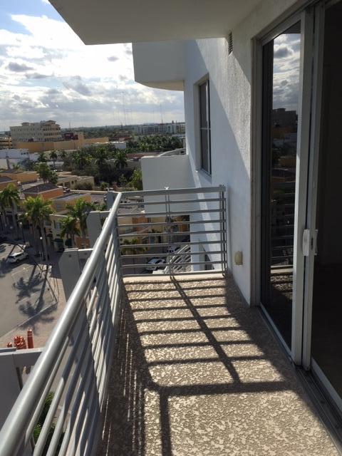 1830 Radius Drive, Unit 825 Hollywood, FL 33020 - Photo 3 of 25 Pic - Balcony2