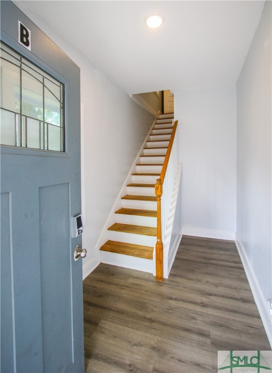 502 West 48th Street Savannah, GA 31405 - Photo 3 of 44 Unit B Upstairs