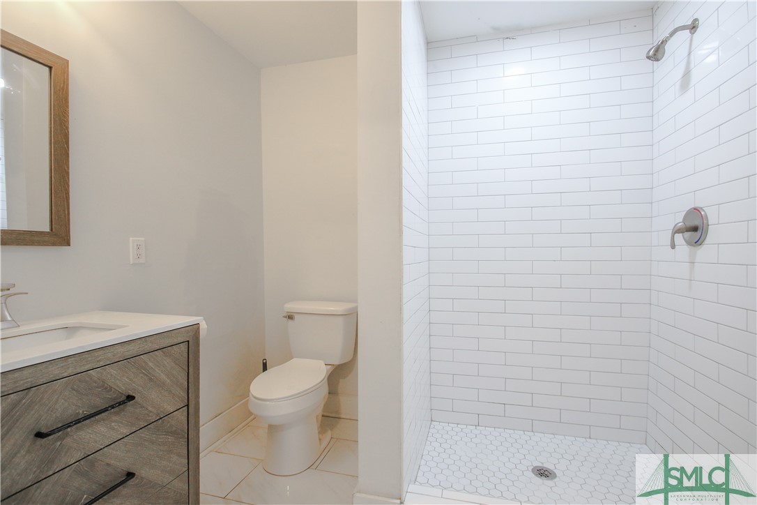 502 West 48th Street Savannah, GA 31405 - Photo 32 of 44 Unit A Downstairs