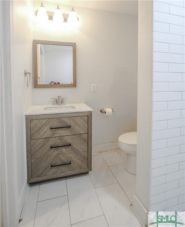 502 West 48th Street Savannah, GA 31405 - Photo 33 of 44 Unit A Downstairs