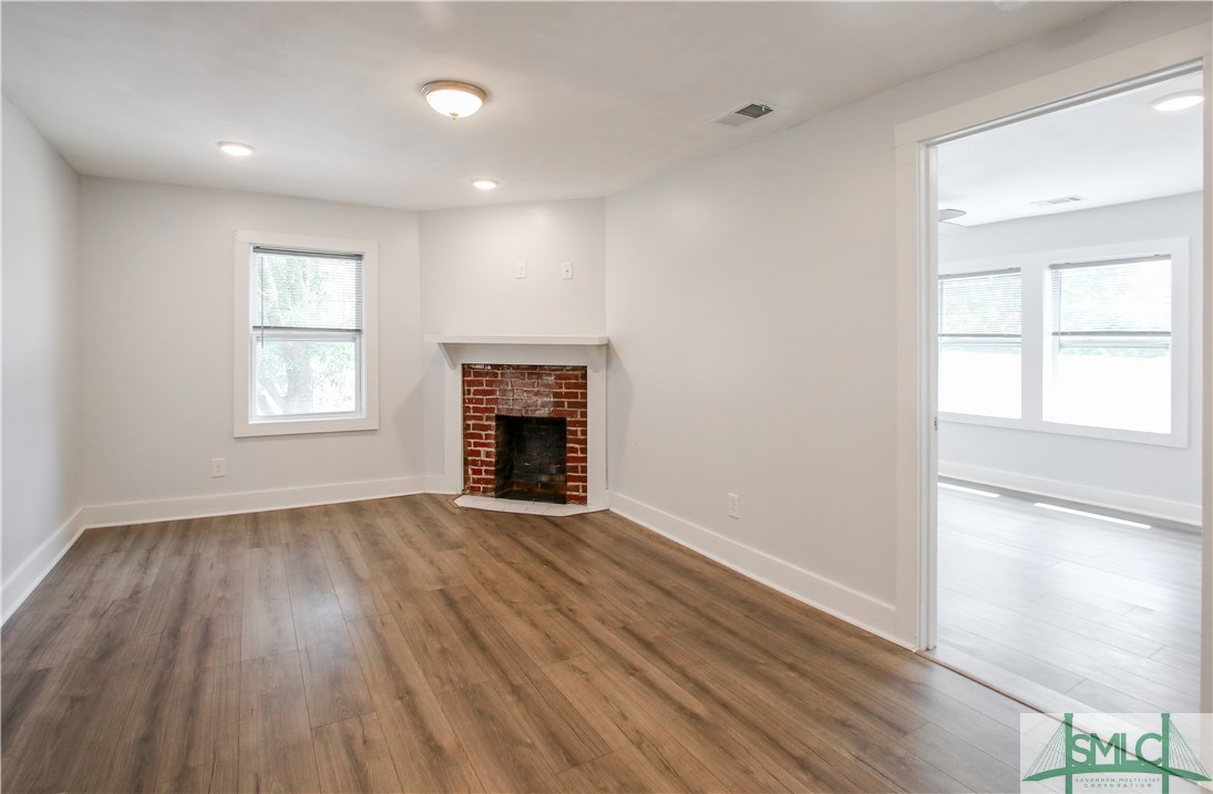 502 West 48th Street Savannah, GA 31405 - Photo 10 of 44 Unit B Upstairs