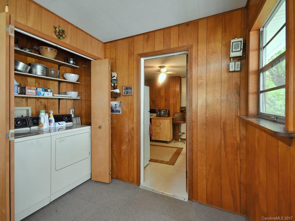 743 Justice Ridge Road Candler, NC 28715 - Photo 6 of 18 Gallery Image 6