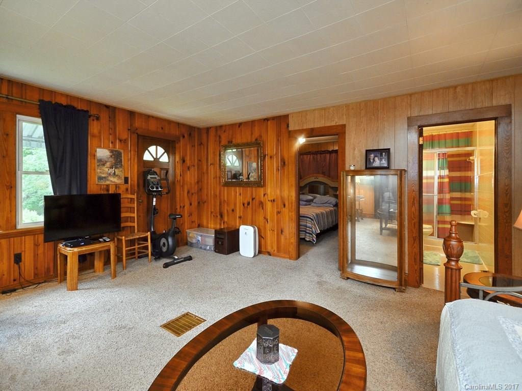 743 Justice Ridge Road Candler, NC 28715 - Photo 10 of 18 Gallery Image 10