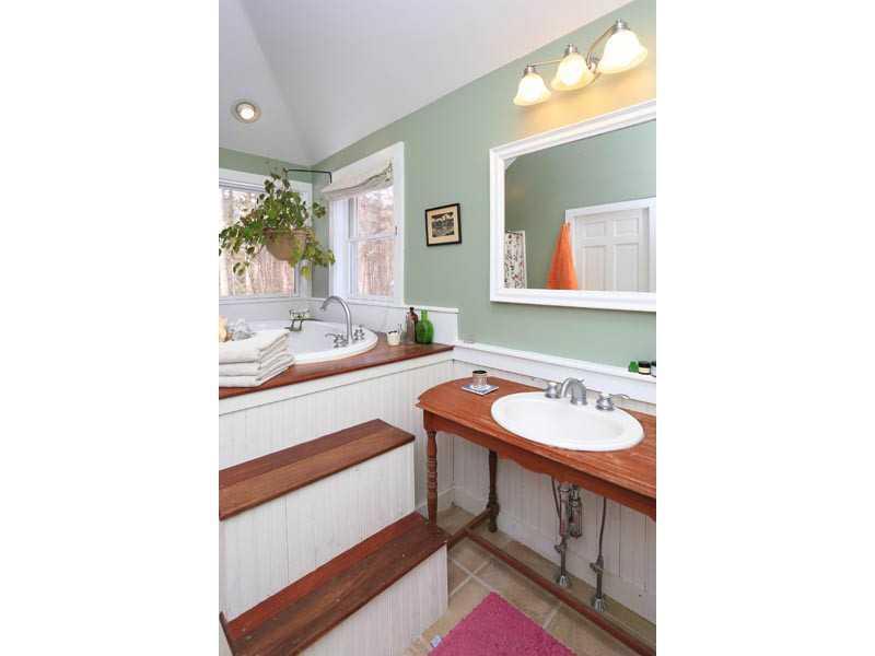 100 Rowe Station Road New Gloucester, ME 04260 - Photo 27 of 35 Master Bath/Spa.