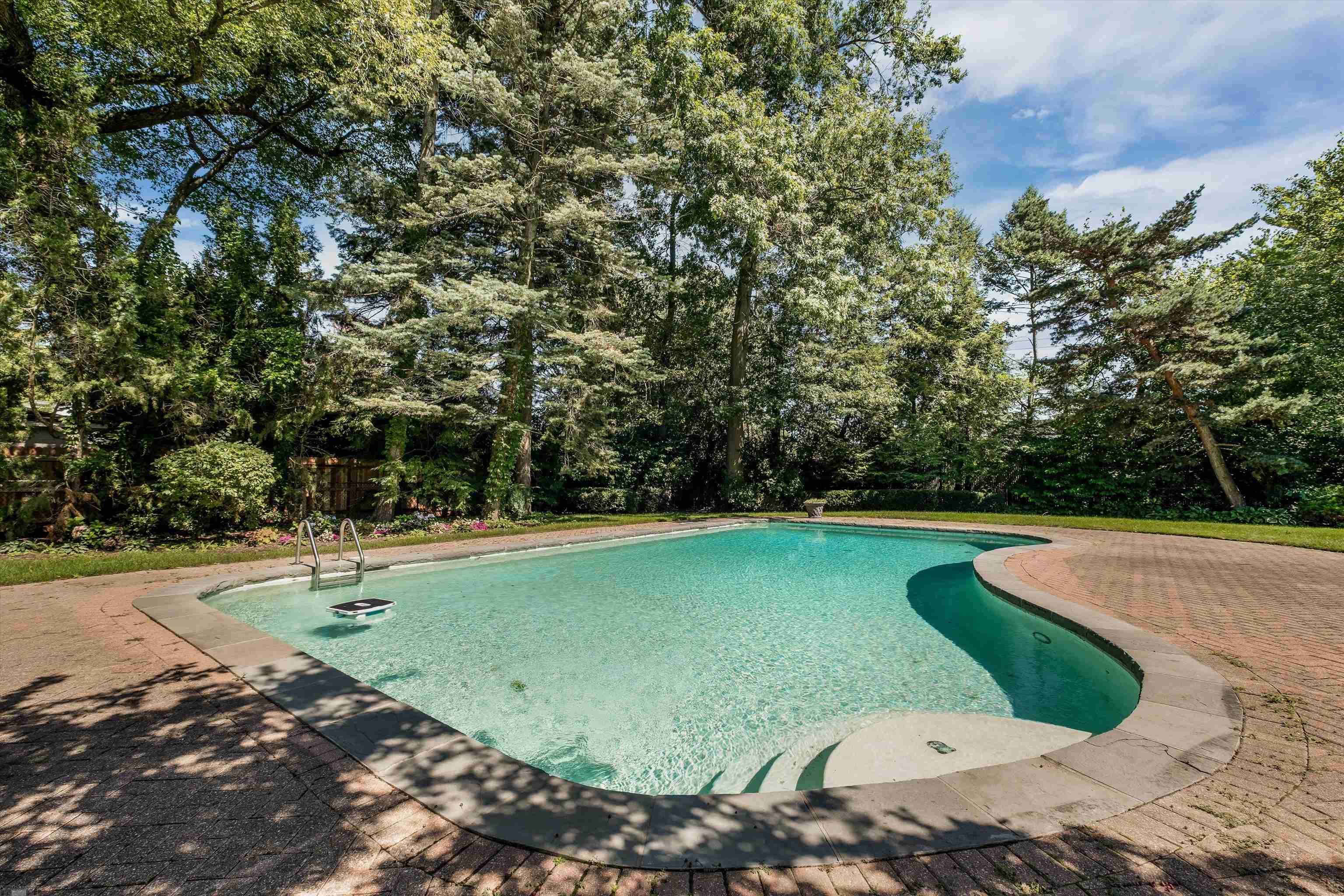 382 Provencal Road Grosse Pointe Farms, MI 48236 - Photo 75 of 95