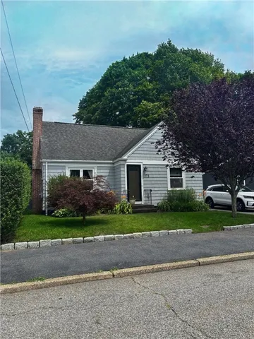 $450,000 | 173 Maplecrest Drive, Pawtucket, RI 02861
